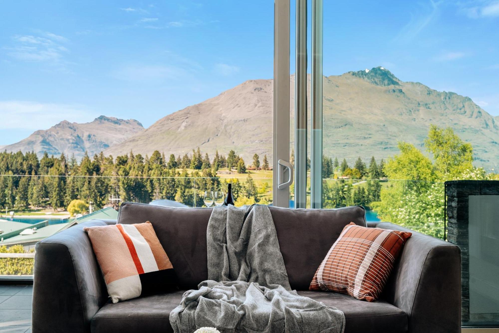Modern Executive Living In Pounamu Queenstown Luaran gambar