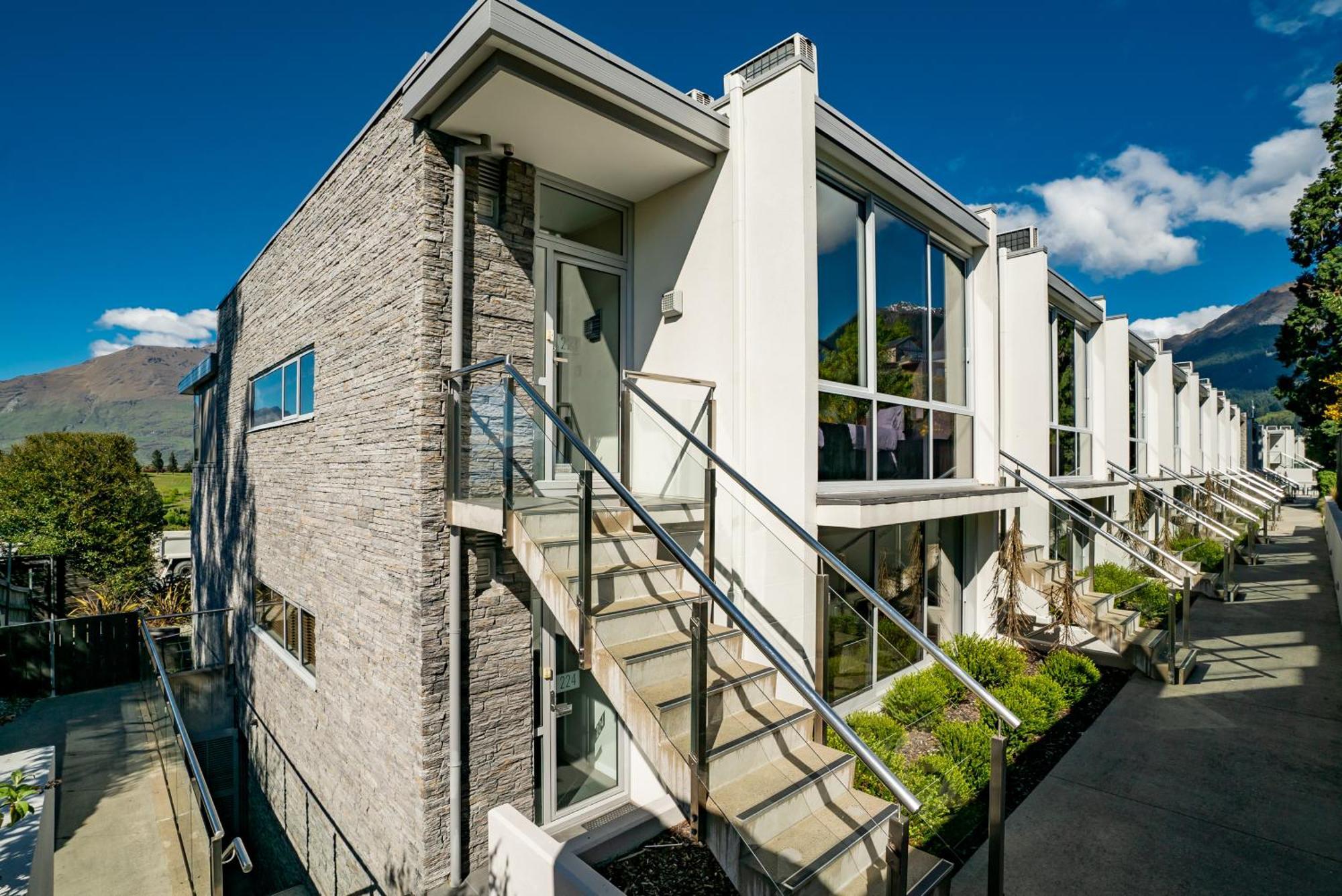 Modern Executive Living In Pounamu Queenstown Luaran gambar
